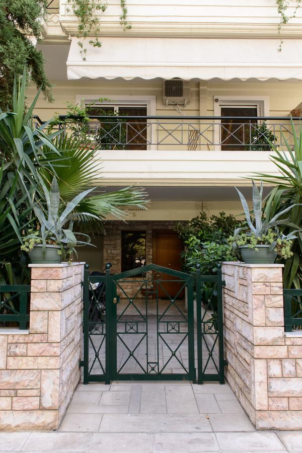 Apartment & Parking 100M Kerameikos Metro Athens Exterior photo